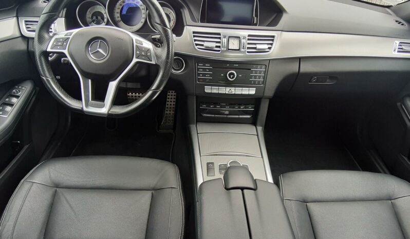 Mercedes-Benz E 250 BLUETEC AMG AUTO completo