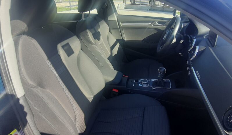 Audi A3 Sportback 1.6 Tdi 115 cv completo