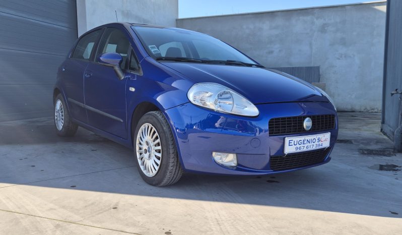 FIAT GRAND PUNTO 1.2i 65CV completo